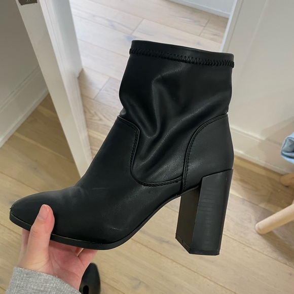 BLACK HEELED SOCK BOOTS - Picture 2 of 4